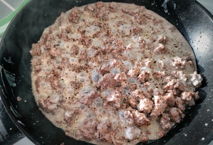 Фото шага рецепта Мясная паста радиатори с томатным соусом 151217 шаг 7  