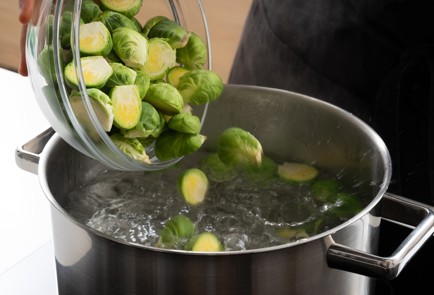 Фото шага рецепта Мясной хлеб с овощным гарниром 140048 шаг 1  