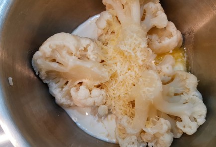 Фото шага рецепта Мясной кетопирожок из цветной капусты 152765 шаг 10  