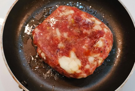 Фото шага рецепта Мясной кетопирожок из цветной капусты 152765 шаг 5  