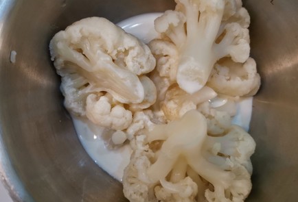 Фото шага рецепта Мясной кетопирожок из цветной капусты 152765 шаг 7  