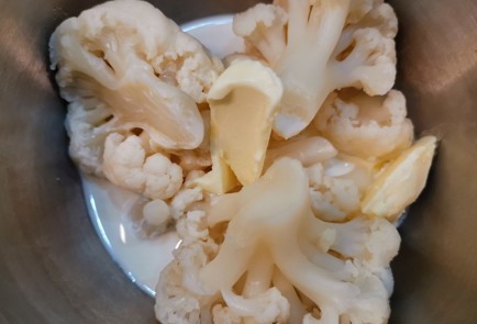 Фото шага рецепта Мясной кетопирожок из цветной капусты 152765 шаг 8  