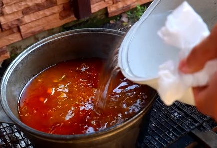 Фото шага рецепта Мясной суп с тыквой на костре 151528 шаг 7  