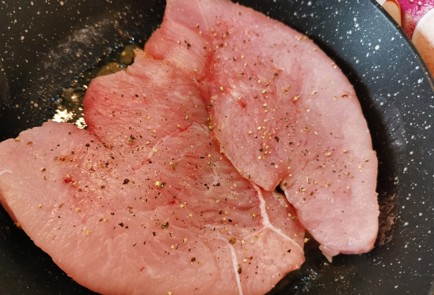 Фото шага рецепта Мясо индейки пофранцузски 175828 шаг 8  