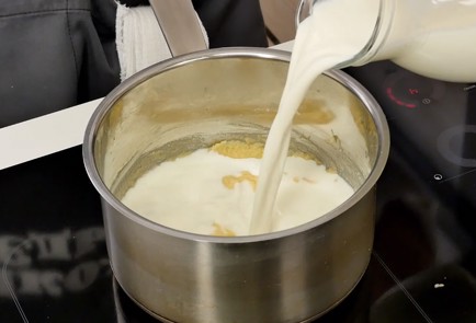 Фото шага рецепта Мясо пофранцузски 126182 шаг 3  