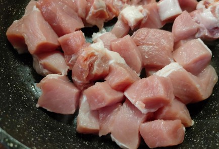 Фото шага рецепта Мясо с брусникой 192035 шаг 4  