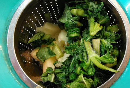 Фото шага рецепта Мятноимбирный согревающий напиток 152348 шаг 2  