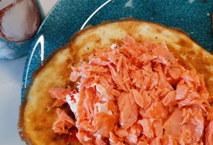 Фото шага рецепта Начинка для блинов с красной рыбой 174149 шаг 6  