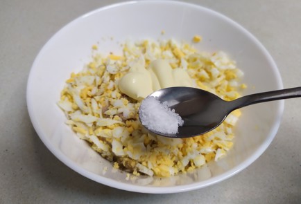 Фото шага рецепта Начинка для тарталеток с печенью трески 190885 шаг 6  