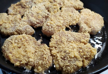 Фото шага рецепта Наггетсы из курицы 188044 шаг 10  