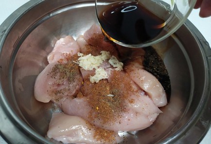 Фото шага рецепта Наггетсы из курицы 188044 шаг 4  