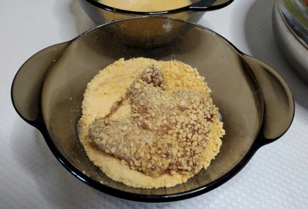 Фото шага рецепта Наггетсы из курицы 188044 шаг 9  