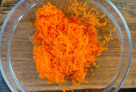 Фото шага рецепта Наливной пирог с капустой 174518 шаг 4  