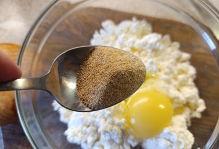 Фото шага рецепта Заливной пирог с творогом и шпинатом 190944 шаг 10