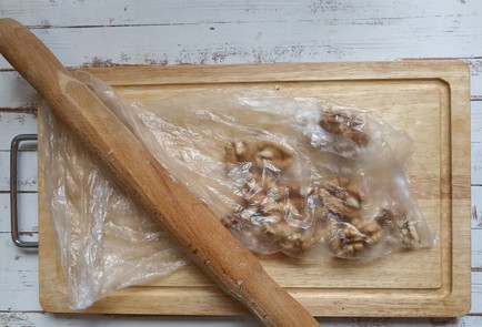 Фото шага рецепта Намазка из домашнего сыра 190932 шаг 3