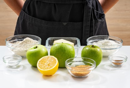 Фото шага рецепта Насыпной пирог с яблоками 186765 шаг 1  