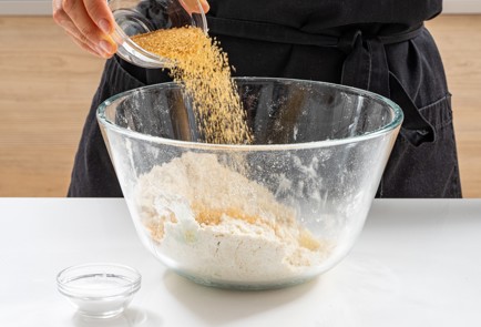 Фото шага рецепта Насыпной пирог с яблоками 186765 шаг 7  