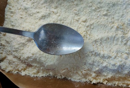 Фото шага рецепта Насыпной творожноягодный пирог 189127 шаг 17