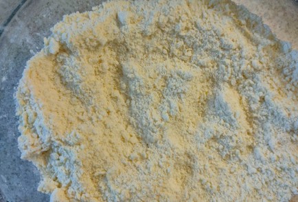 Фото шага рецепта Насыпной творожноягодный пирог 189127 шаг 9