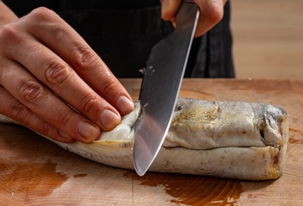 Фото шага рецепта Навага на мангале 186384 шаг 3  