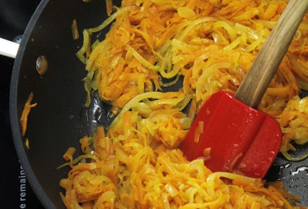 Фото шага рецепта Навага тушенная в сметане 69212 шаг 3  