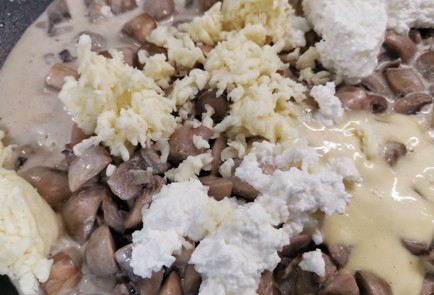 Фото шага рецепта Нежная итальянская пастажюльен 152318 шаг 6