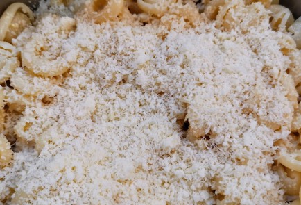 Фото шага рецепта Нежная сливочногрибная паста 153032 шаг 12  