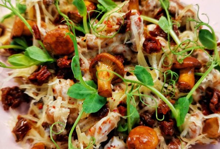 Фото шага рецепта Нежные сливочносырные лисички с вялеными томатами 152647 шаг 15  