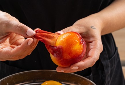 Фото шага рецепта Нектарины в пряном вине 186733 шаг 3  