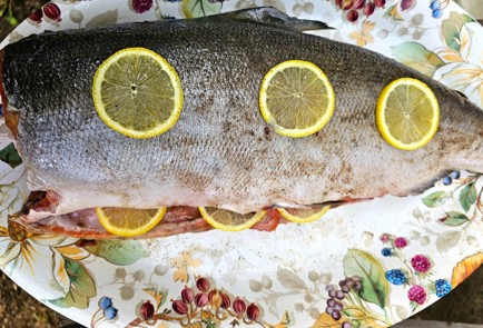 Фото шага рецепта Нерка горячего копчения 189205 шаг 7  