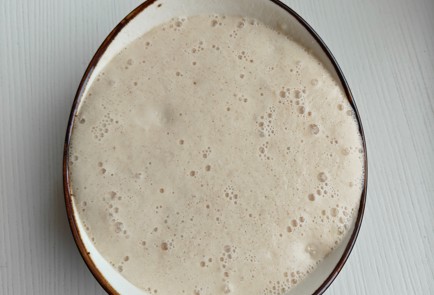 Фото шага рецепта Несладкие булочки с песто и сыром 174852 шаг 3