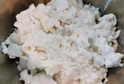 Фото шага рецепта Нежная паннакотта с киви 152486 шаг 2