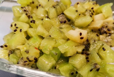 Фото шага рецепта Нежная паннакотта с киви 152486 шаг 9