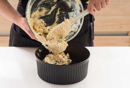 Фото шага рецепта Нежная творожная запеканка 152166 шаг 7  