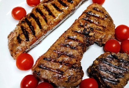 Фото шага рецепта Нежный стейк из печени теленка 153034 шаг 10  