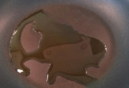 Фото шага рецепта Нежный стейк из свиной шеи 174868 шаг 2