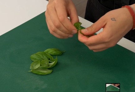 Фото шага рецепта Салат Нисуаз 137162 шаг 6  