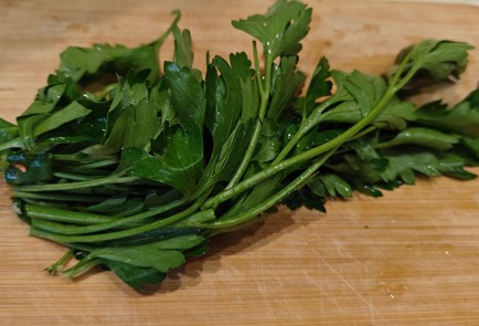 Фото шага рецепта Новогодний салат из курицы и граната 191031 шаг 5  