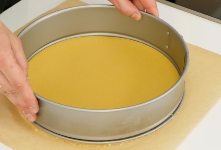 Фото шага рецепта Швейцарский ореховый торт нуссторте 92684 шаг 5  