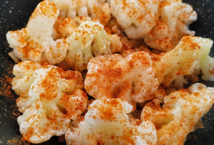 Фото шага рецепта Обжаренная в соевом соусе цветная капуста 151777 шаг 5  