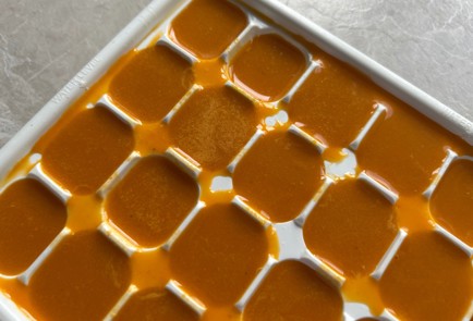 Фото шага рецепта Облепиховые кубики для чая 190033 шаг 9  