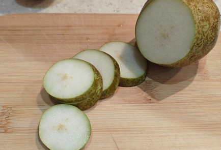 Фото шага рецепта Облепиховый чай с грушей 191382 шаг 2