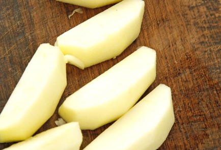 Фото шага рецепта Обжаренные яблочные дольки в омлете 58364 шаг 5