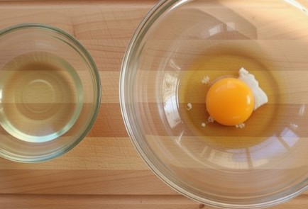 Фото шага рецепта Очень простые слойки из слоеного теста с вареньем 191345 шаг 4