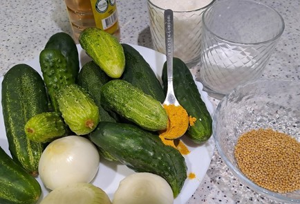 Фото шага рецепта Огурцы на зиму  пикули в банке 190213 шаг 1  