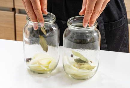 Фото шага рецепта Огурцы маринованные поболгарски 190148 шаг 4  