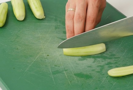 Фото шага рецепта Индийский соус райта 92533 шаг 2  