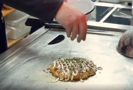 Фото шага рецепта Окономияки в стиле Осаки 139946 шаг 10  