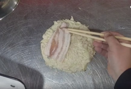 Фото шага рецепта Окономияки в стиле Осаки 139946 шаг 7  