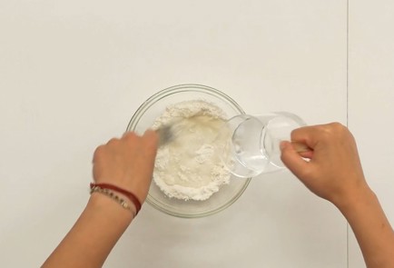 Фото шага рецепта Японский блинчик окономияки 137290 шаг 2  